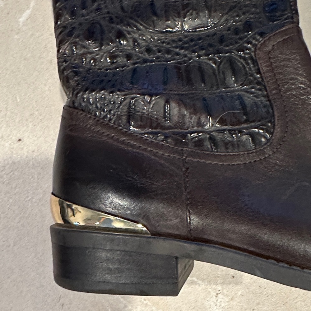 Vince Camuto Brown Croc-Embossed Heeled Boots - Picture 3 of 8